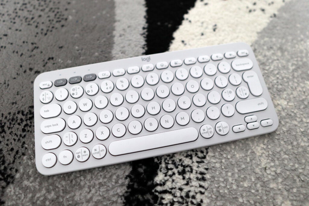 Profil - Logitech Pebble Keys 2 K380s