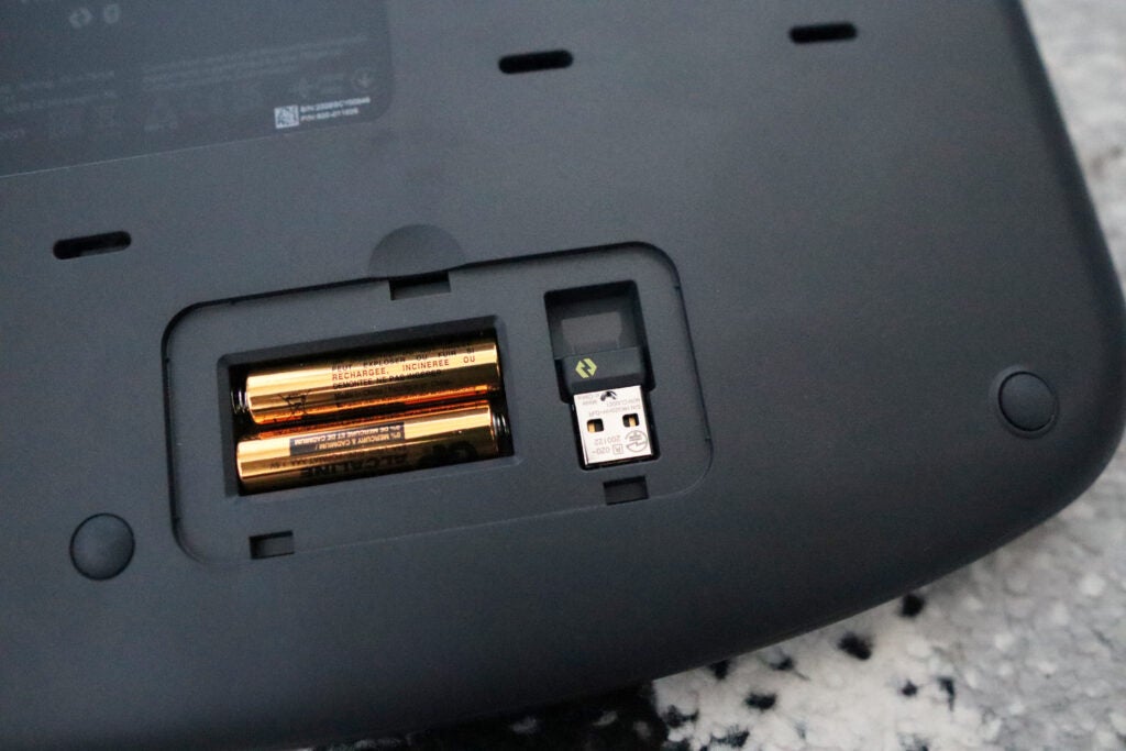 Compartiment à piles - Logitech Wave Keys