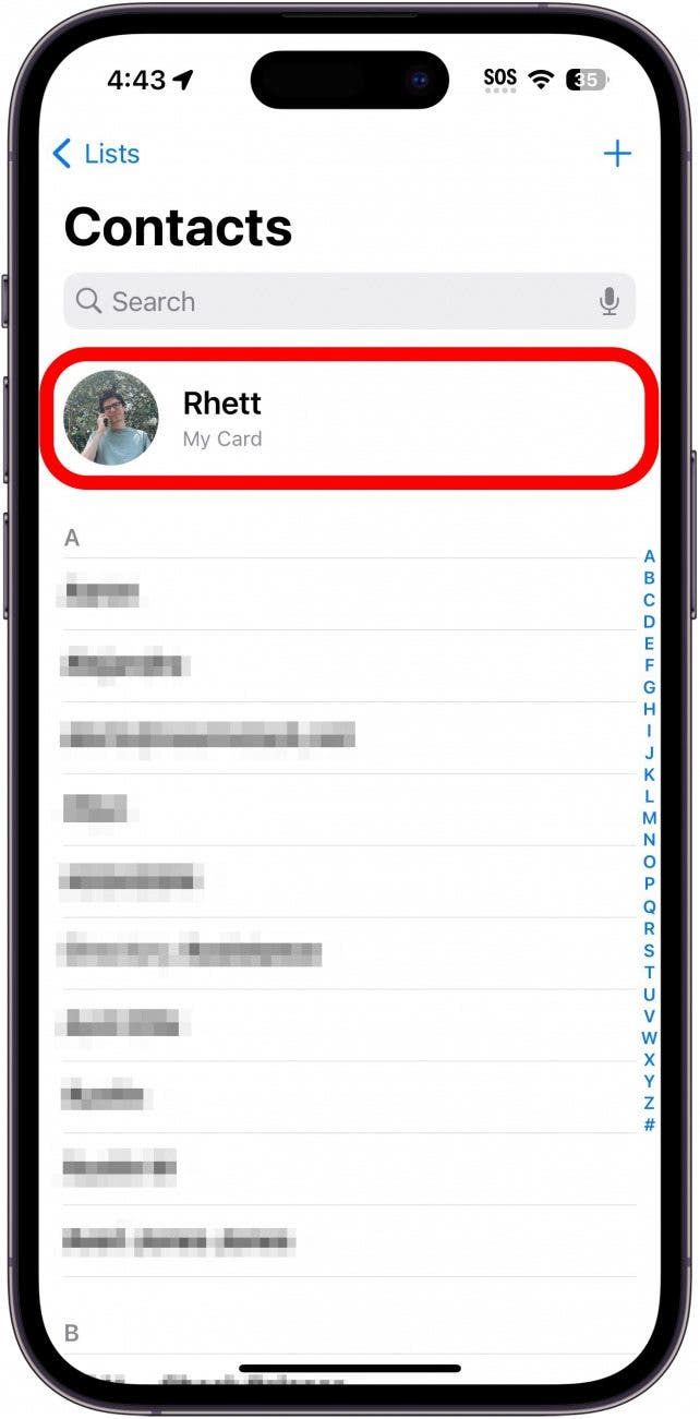 application de contacts iphone avec carte de contact entourée en rouge