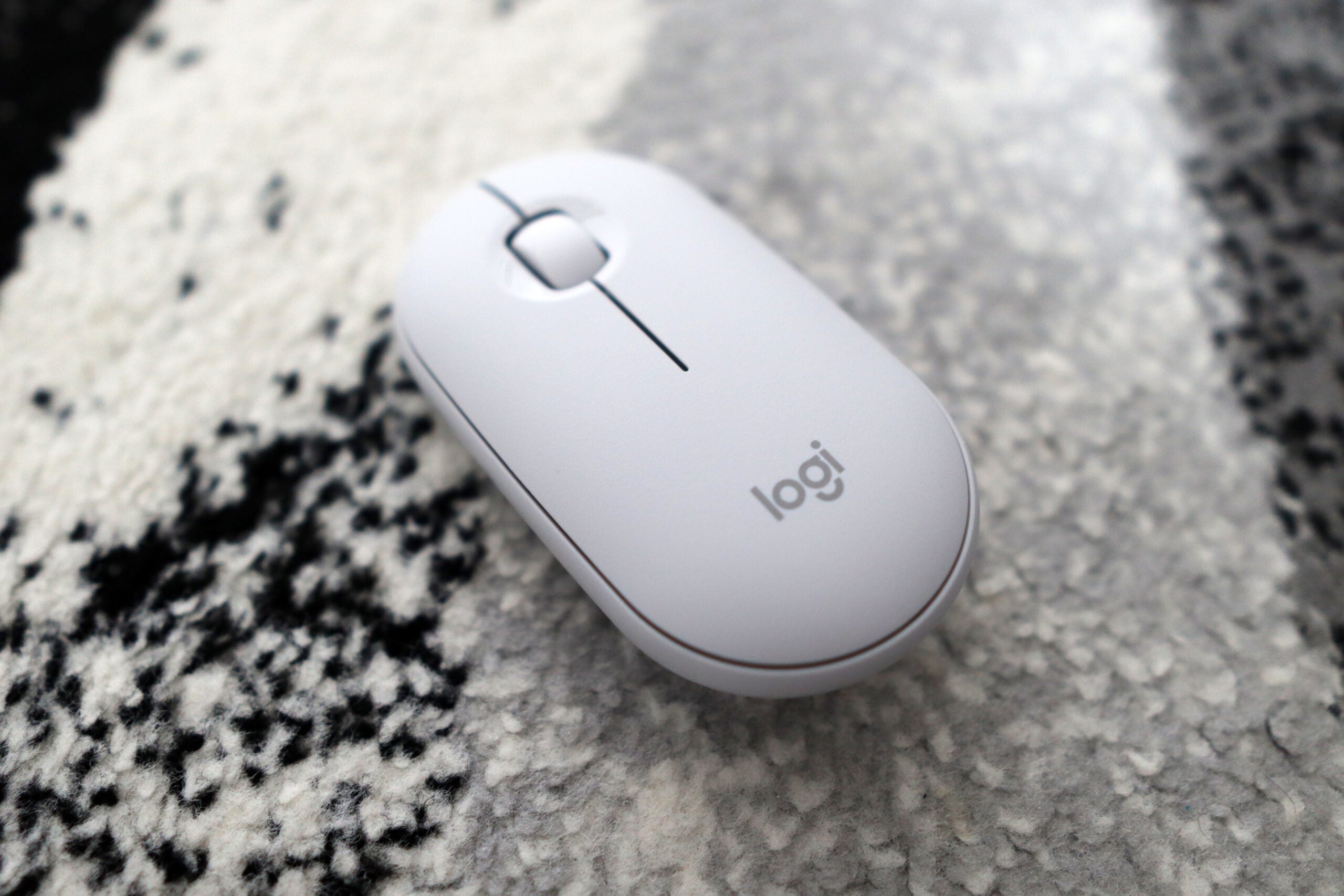1699491656 Examen de la souris Logitech Pebble 2 M350s