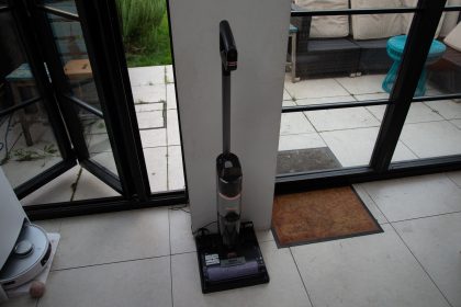 1699673148 Examen du nettoyeur de sols durs sans fil Shark HydroVac