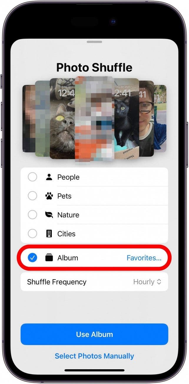 Paramètres de lecture aléatoire des photos de l'iPhone avec album de favoris entouré en rouge