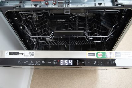 1701337008 Examen du Hotpoint Hydroforce H8I HT59 LS au Royaume Uni