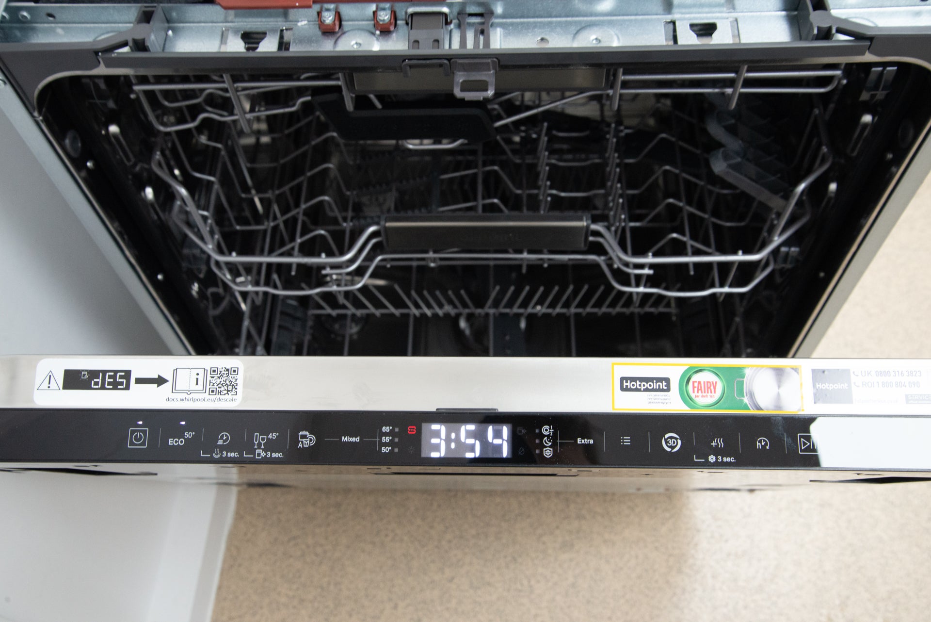 1701337008 Examen du Hotpoint Hydroforce H8I HT59 LS au Royaume Uni