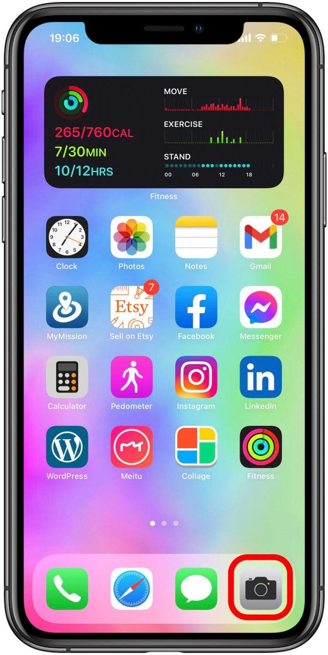 Appuyez sur l'application appareil photo