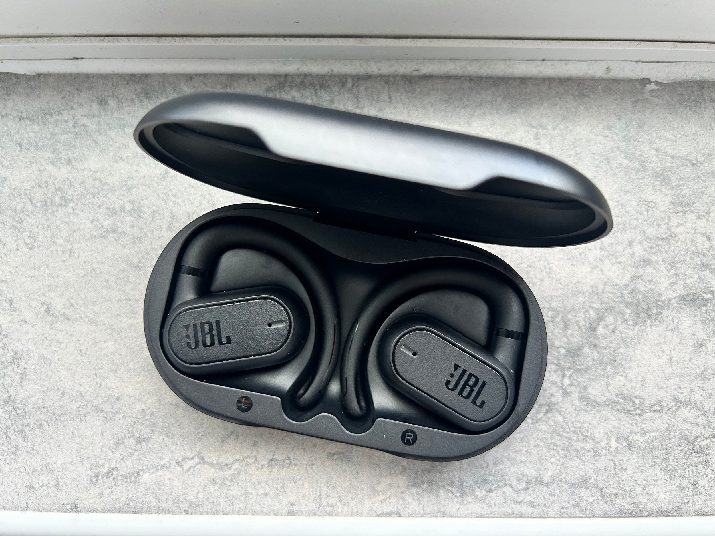 1701427744 Examen du sens JBL Soundgear