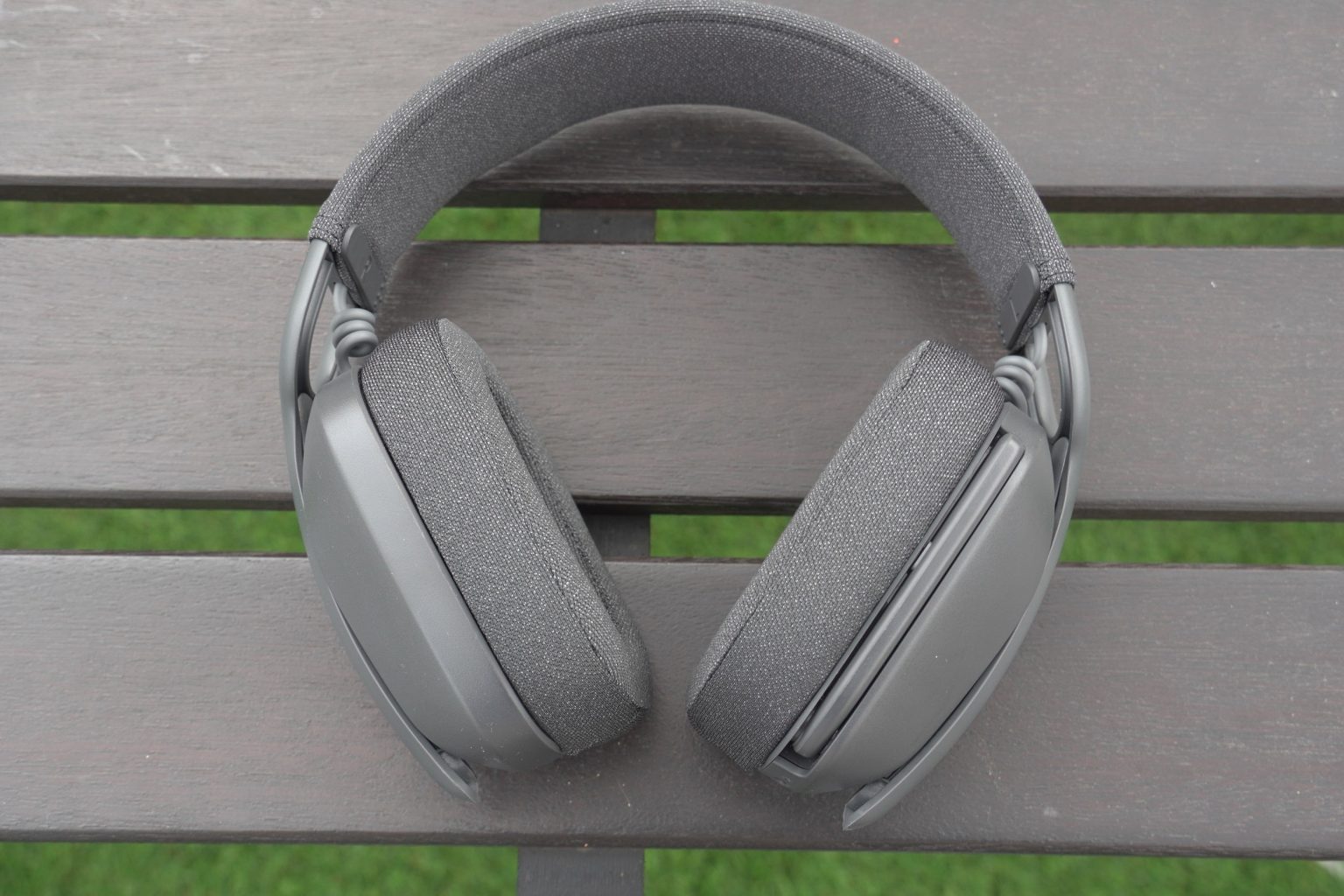 1701912337 Examen sans fil de Logitech Zone Vibe