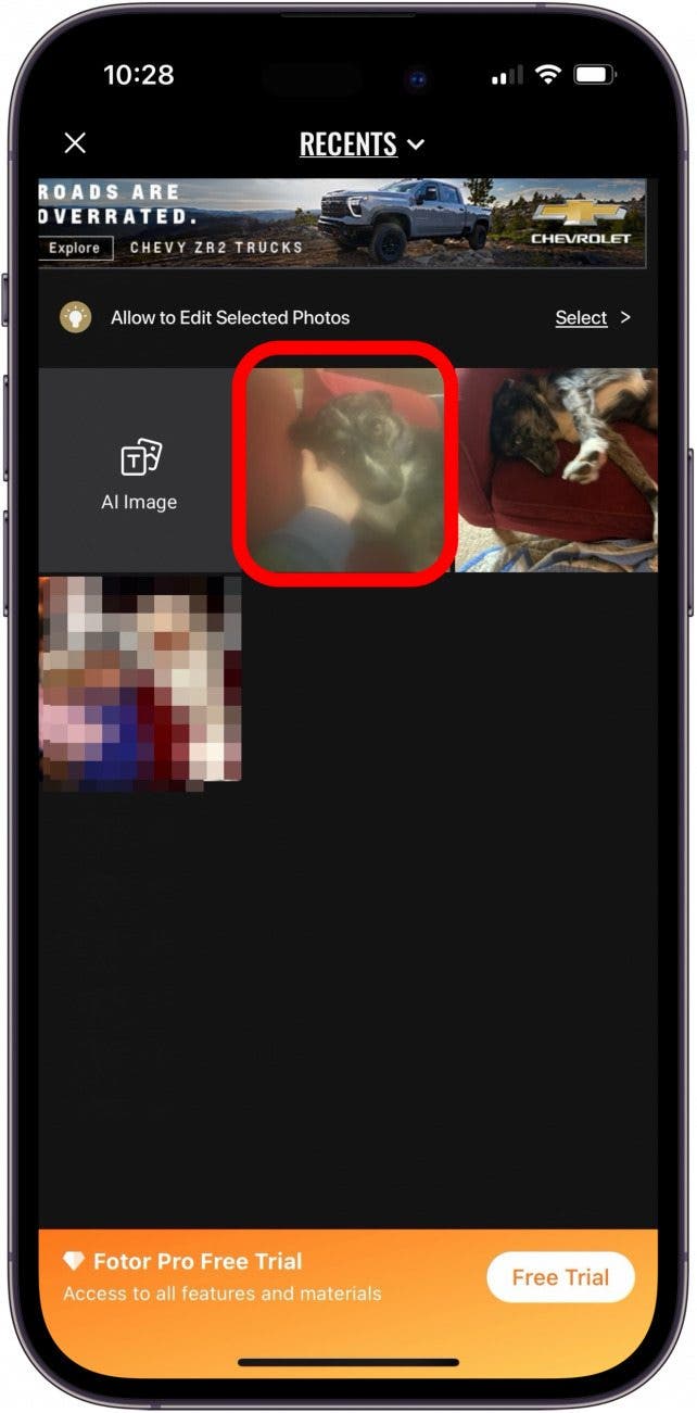 appuyez sur la photo que vous avez téléchargée pour supprimer le flou de l'image appuyez sur la photo que vous avez téléchargée pour supprimer le flou de l'image