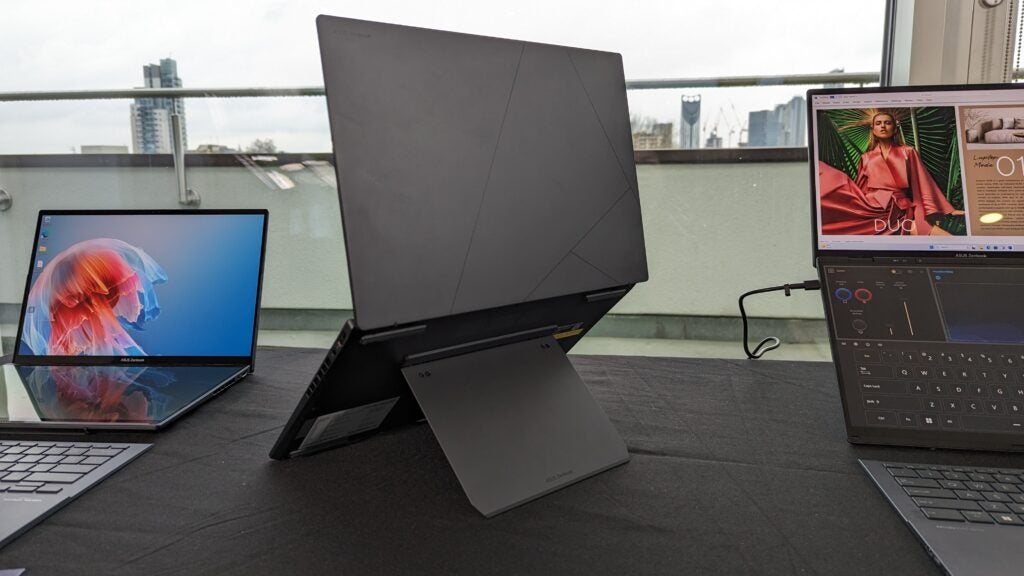 Support Asus ZenBook Duo (2024)