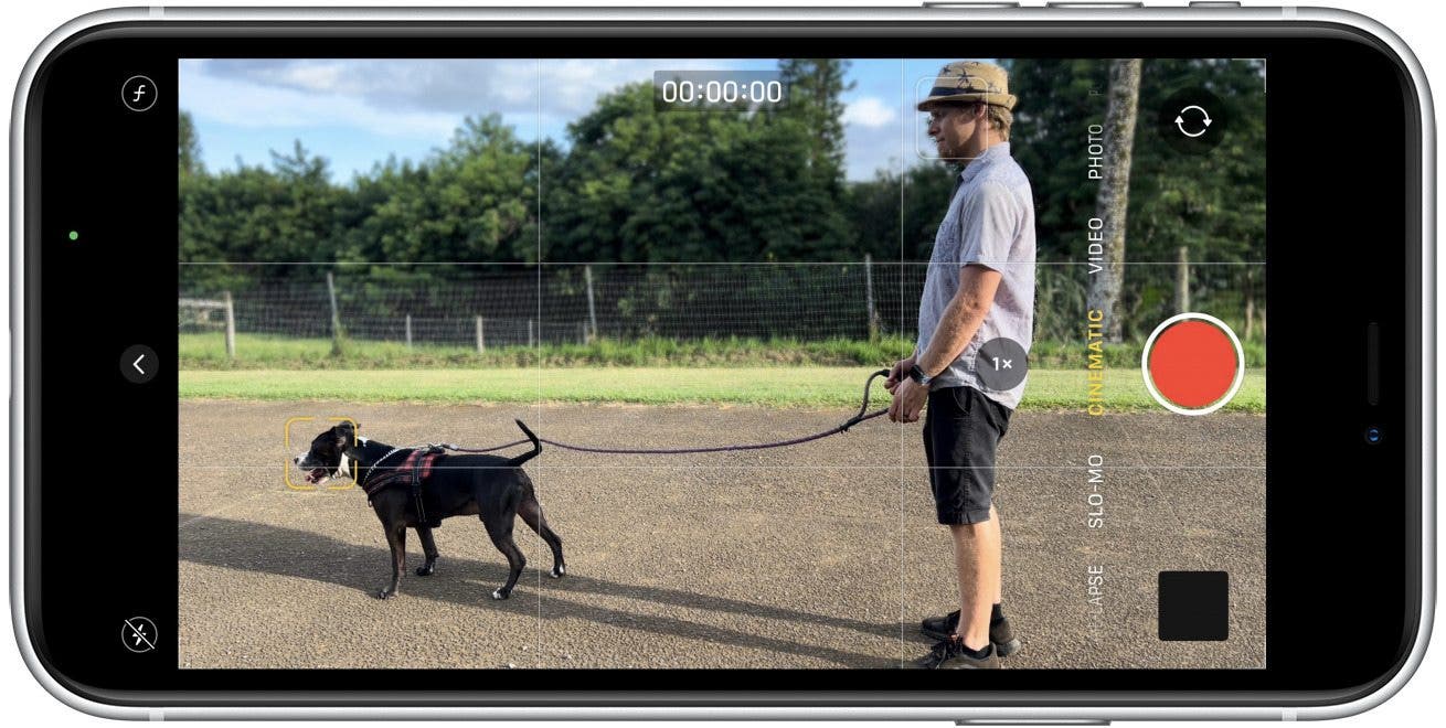 Si vous n'appuyez sur rien sur l'écran, votre appareil photo fera la mise au point sur le sujet évident ou situé au centre.