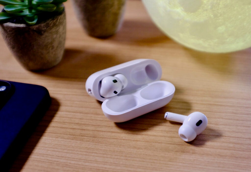 Airpods Pro 2 et étui de chargement