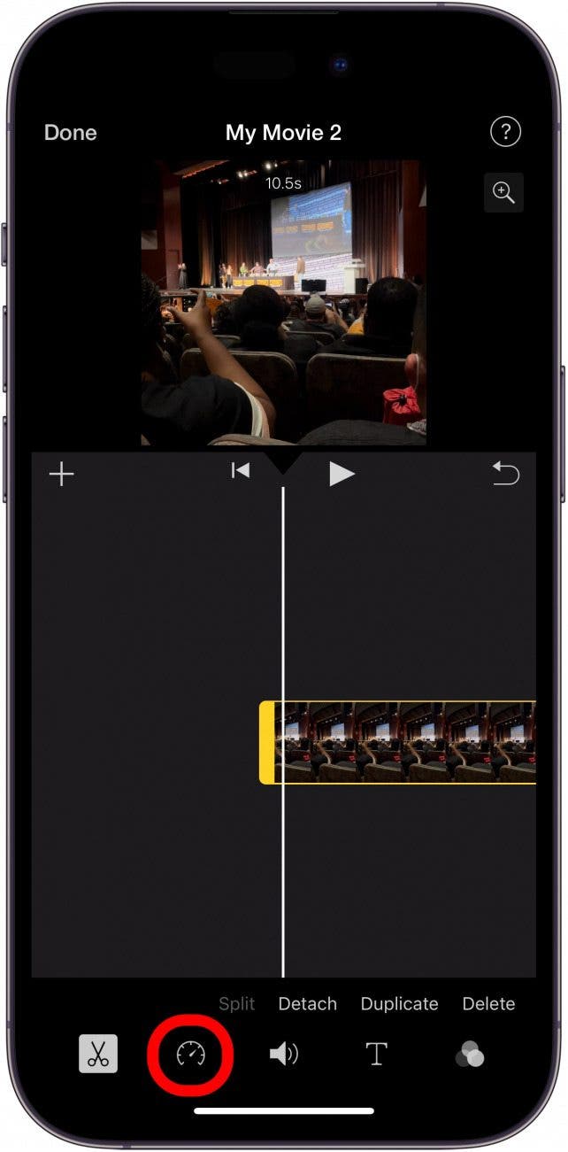 application iphone imovie avec bouton de vitesse de lecture entouré en rouge