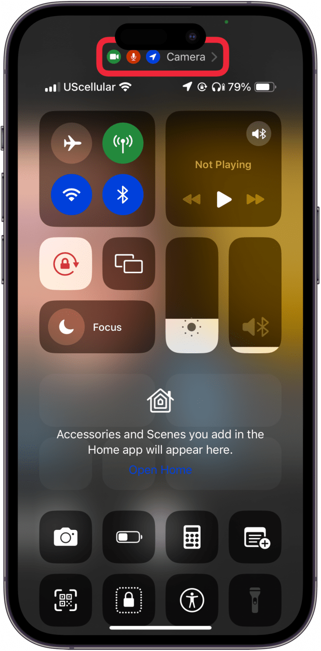 ouvrez le centre de contrôle pour voir si d'autres applications utilisent l'appareil photo