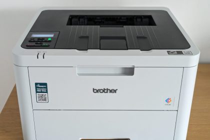 1711767647 Examen du Brother HL L3220CWE