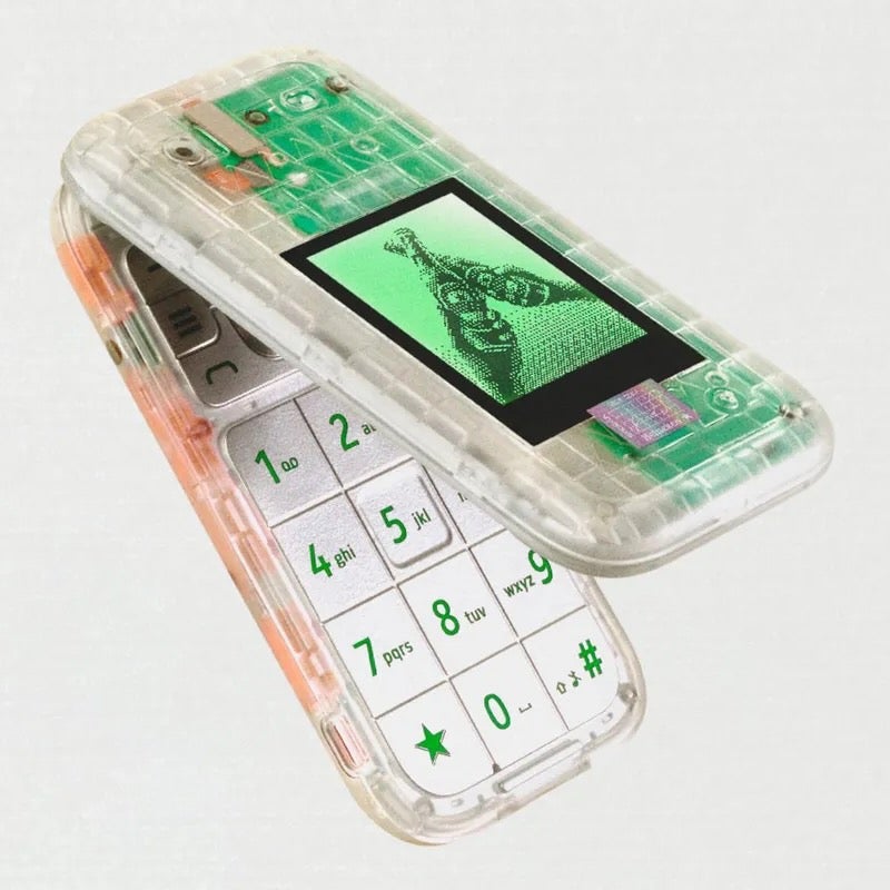 Le téléphone ennuyeux de HMD et Heineken