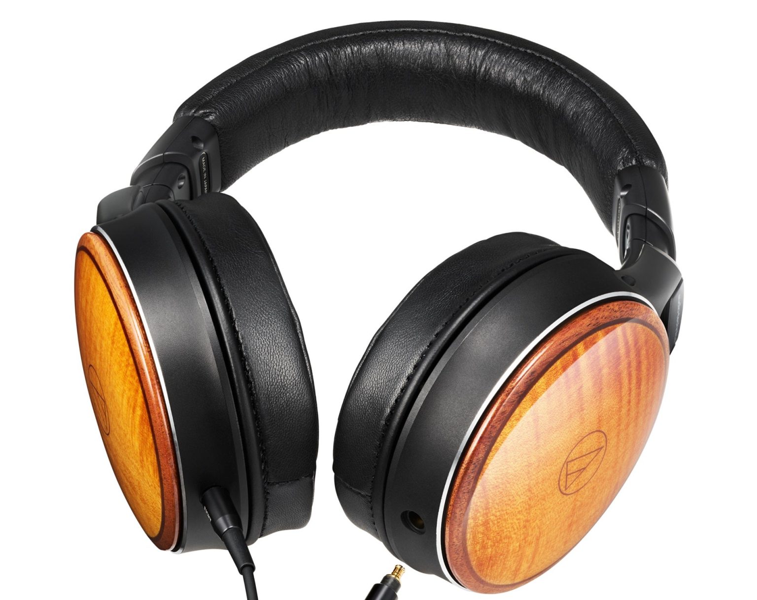 Audio Technica presente un casque en bois en edition limitee au