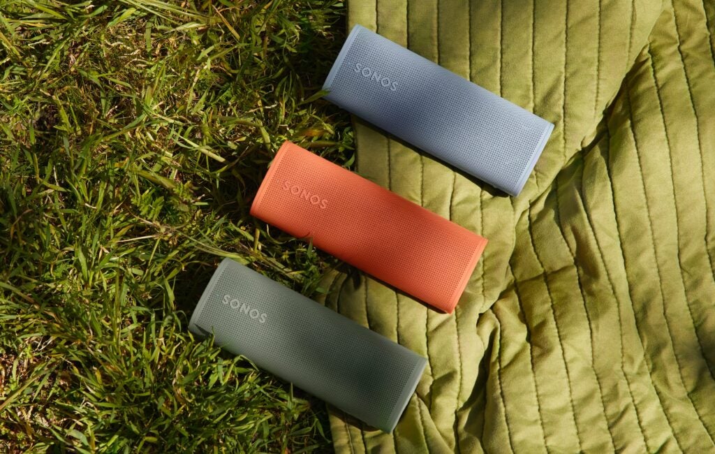 Sonos_Roam 2_Colors_Lifestyle