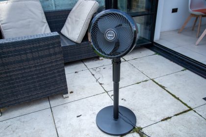 1719223949 Examen du ventilateur portable Shark FlexBreeze FA220UK