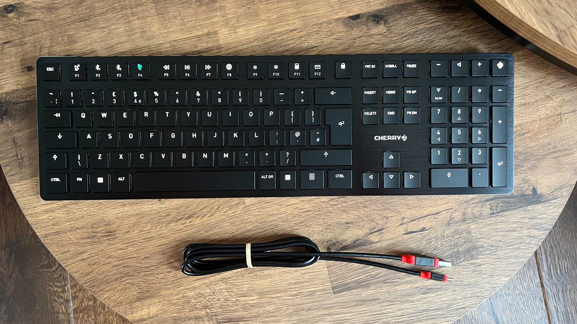 1720192347 Test de la Cherry KW X ULP