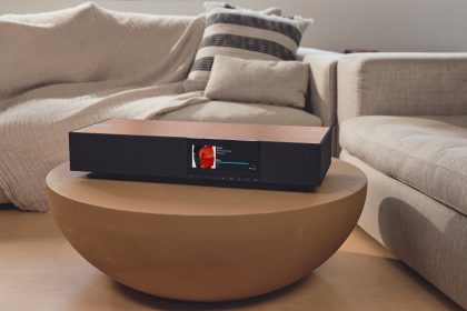 1723191144 Le Cambridge Evo One est un haut parleur sans fil tout en un