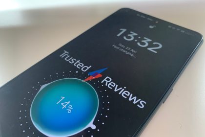 Le chargeur Realme 320W bat des records de vitesse