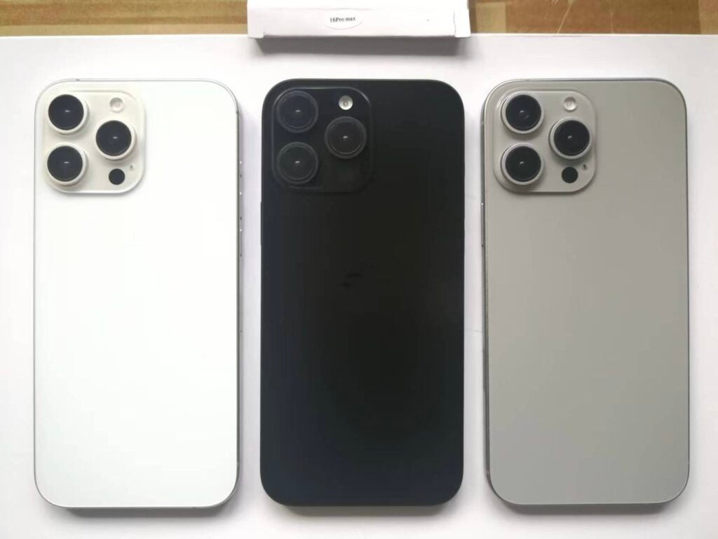 Fuite d'images de l'iPhone 16 Pro par Sonny Dickson
