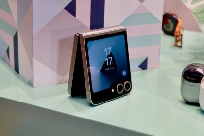 Apple naura pas de telephone a clapet mais Samsung va