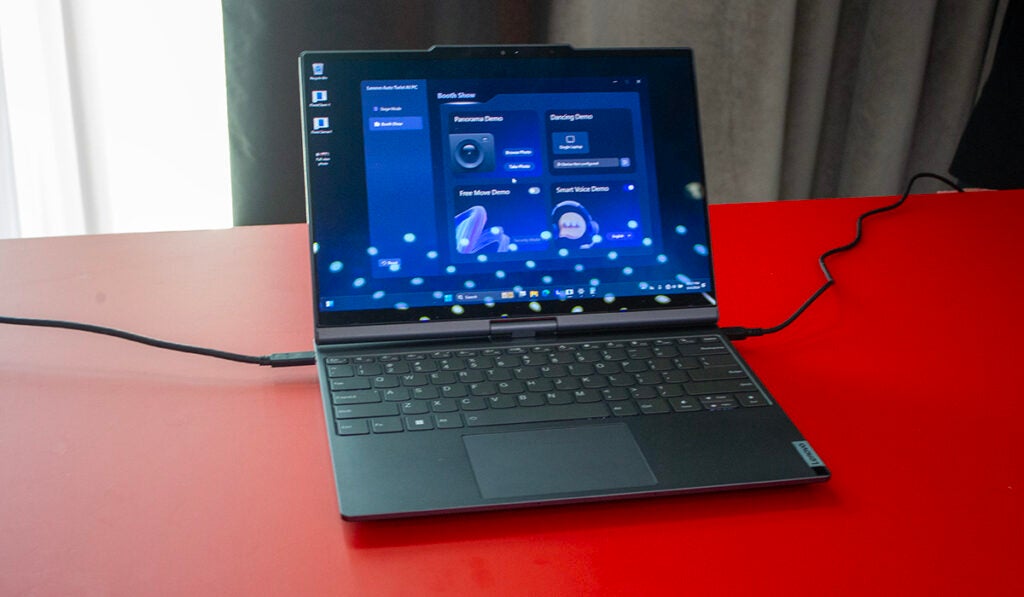 Face avant du PC Lenovo Auto Twist AI