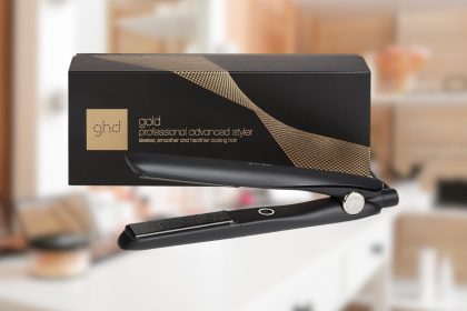 Le lisseur de cheveux pro niveau de GHD est a son