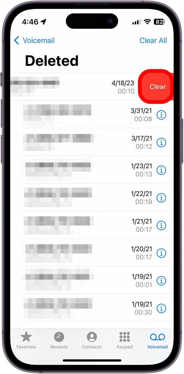 Les messages vocaux supprimés iPhone avec un bouton clair encerclé en rouge