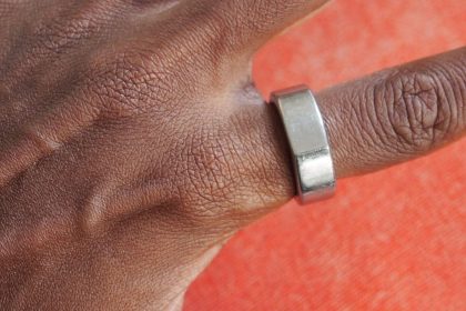 LOura Ring 3 de quatre etoiles est de 20 de