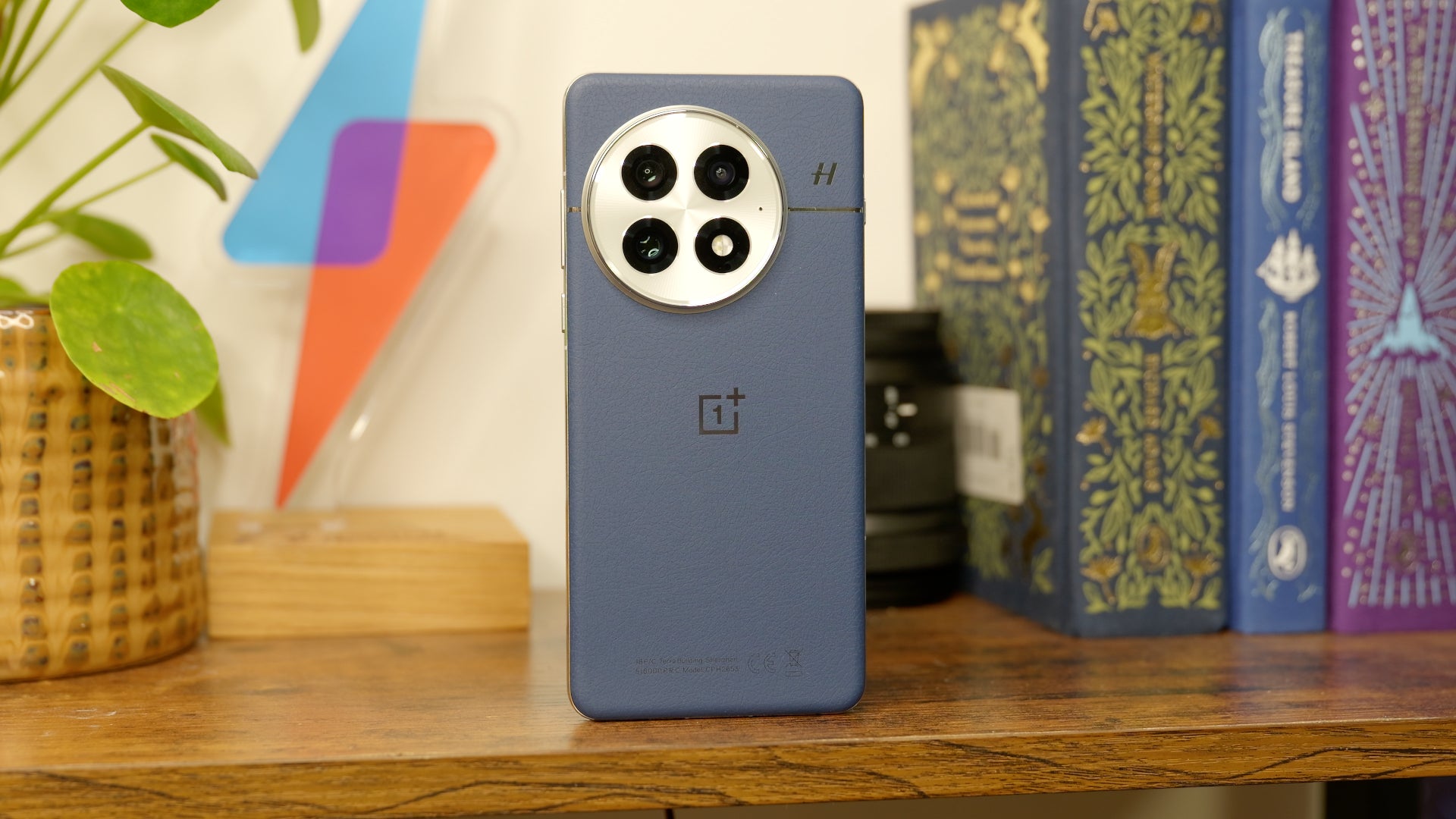 Le phare 2025 OnePlus 13 tombe a son prix le