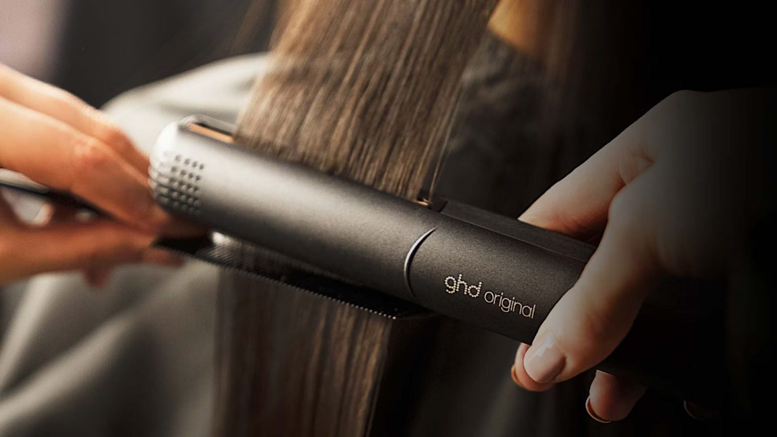 Les lisseurs emblematiques de cheveux OG de GHD sont une