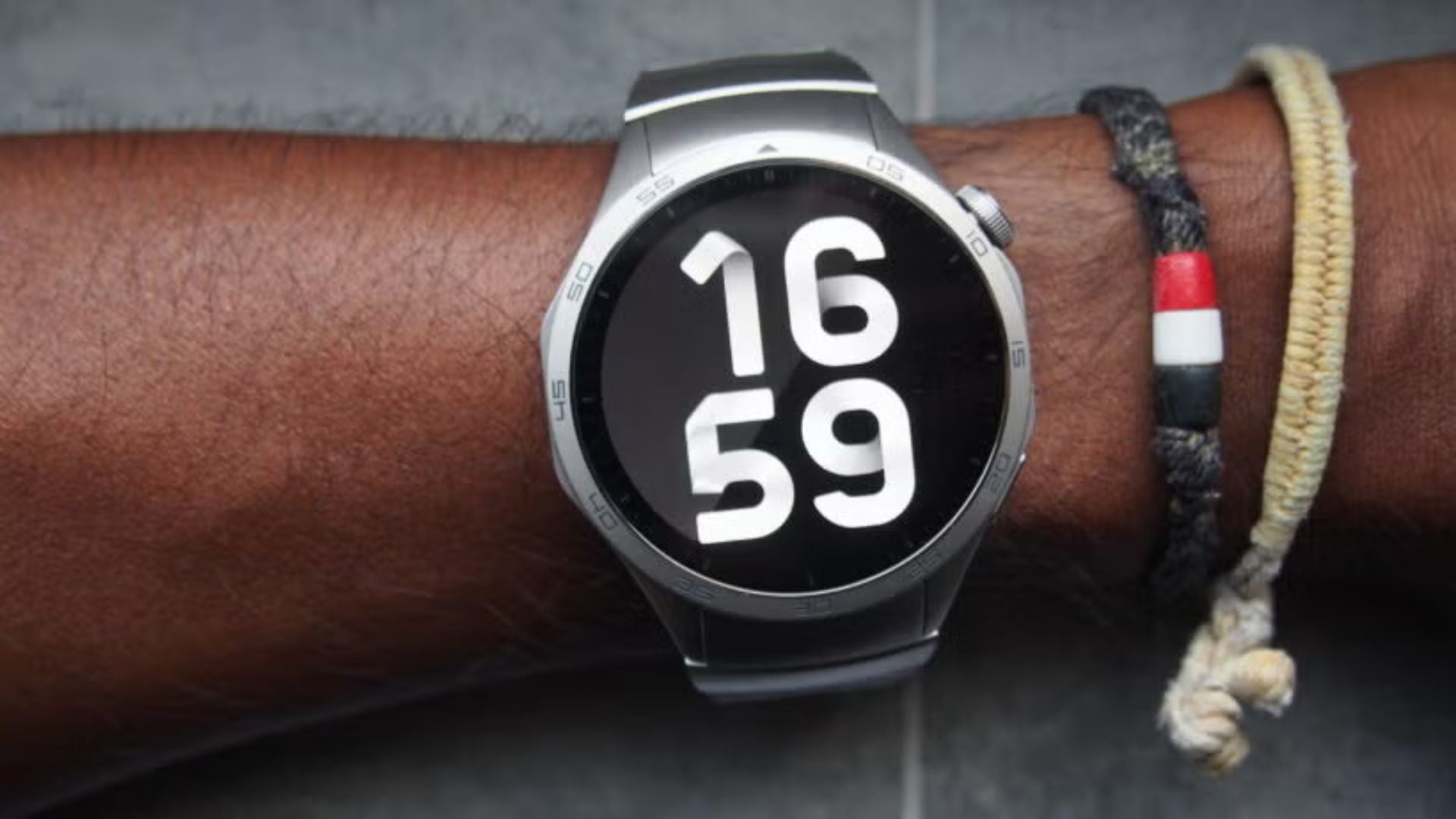 Lune des meilleures montres intelligentes de Huawei est actuellement inferieure
