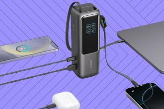 Remplacer quatre appareils a la fois avec ce chargeur portable