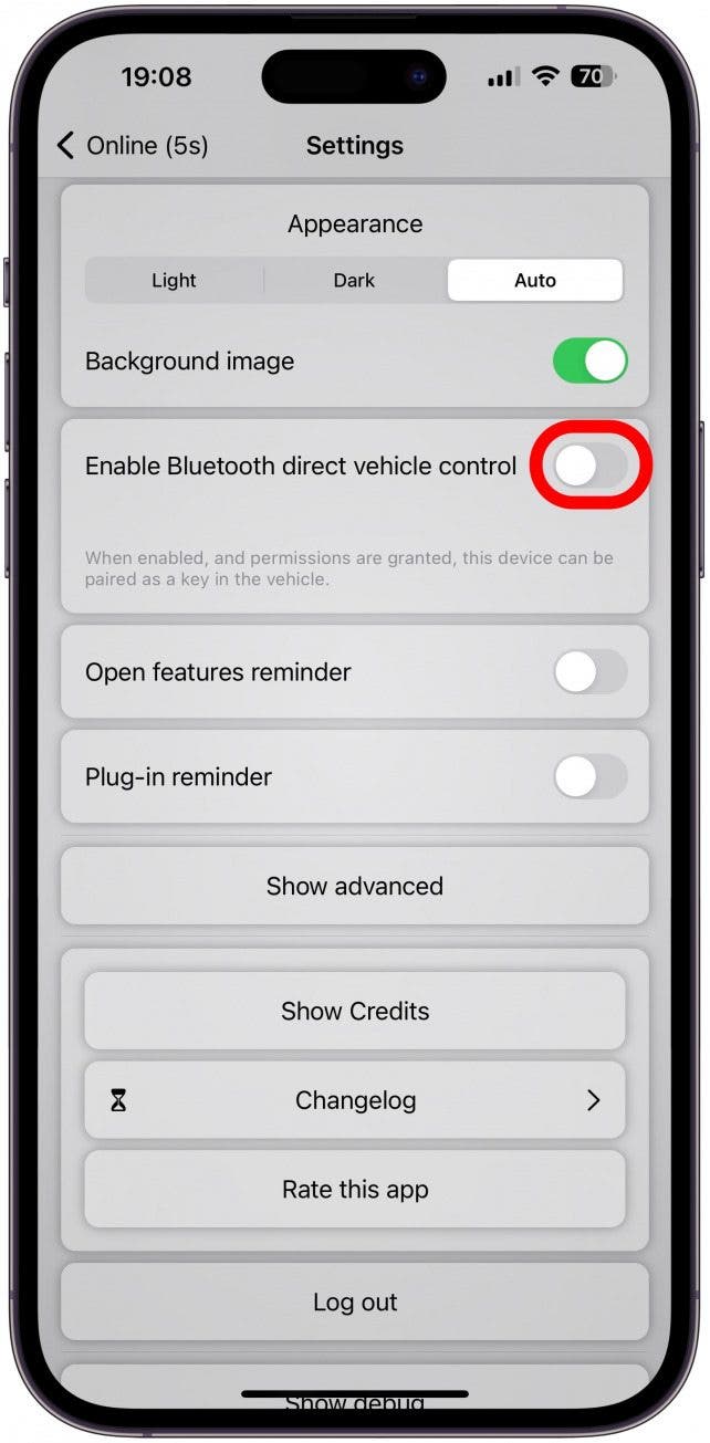 Faites défiler vers le bas jusqu'à ce que vous voyiez activer le contrôle du véhicule direct Bluetooth. Basculez ceci.