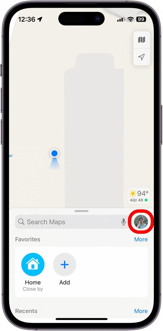 Cartes Apple avec icône de profil encerclé en rouge