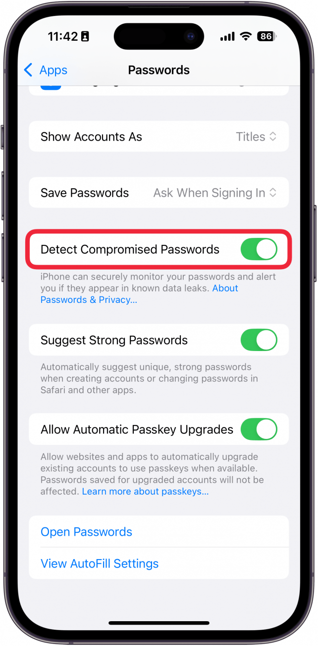 Recommandations de sécurité iPhone avec détection Les mots de passe compromis bassaient en rouge en rouge