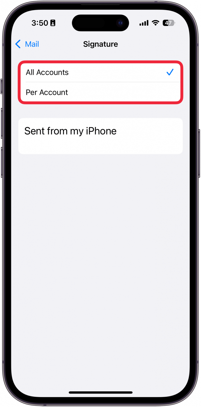 Une capture d'écran des paramètres de signature d'e-mail iPhone avec une boîte rouge autour de tous les comptes et des options de compte