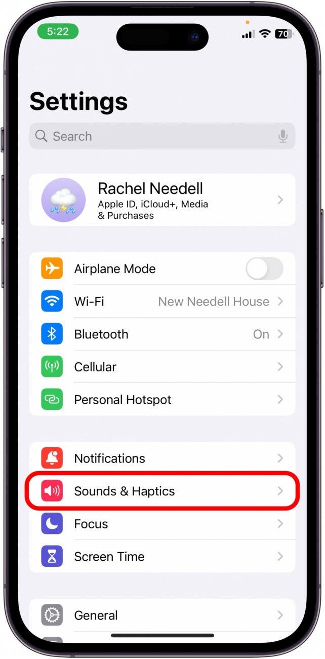 Appuyez sur les sons et les haptiques dans les paramètres de l'iPhone pour rendre l'appel iPhone vibrer Appuyez sur les sons et les haptiques dans les paramètres de l'iPhone pour rendre l'appel iPhone vibrer
