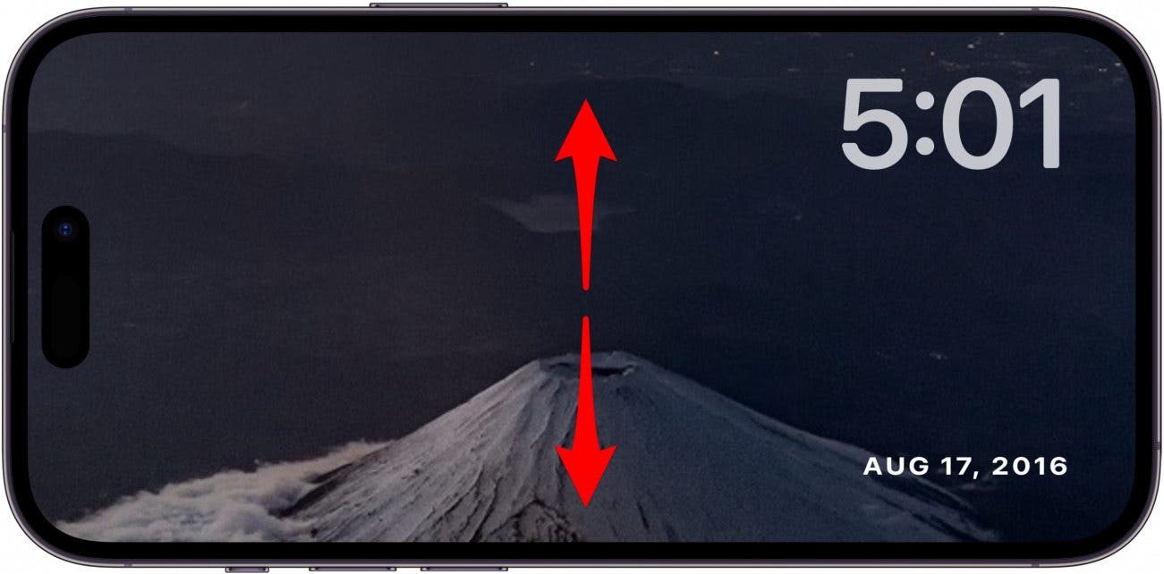 Écran des photos de secours de l'iPhone avec des flèches rouges pointant de haut en bas, indiquant de glisser vers le haut ou vers le bas sur l'écran
