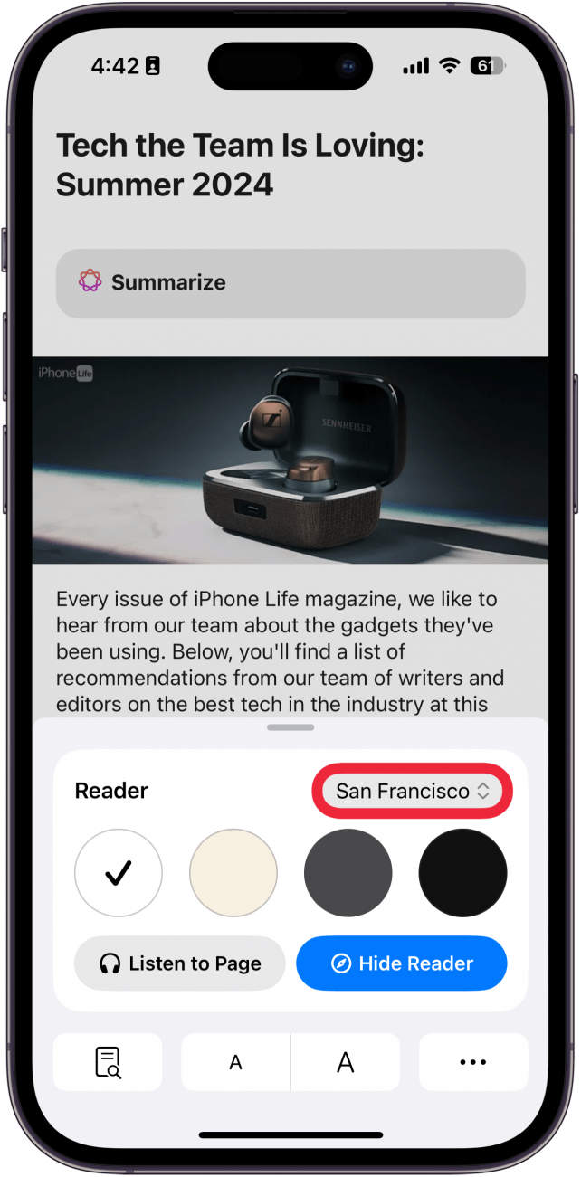 Safari avec le mode lecteur activé et le menu du lecteur ouvert. L'option de police est marquée et le site Web est en police de San Francisco.