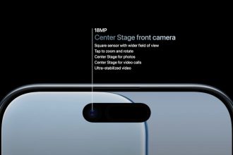 1758472582 iPhone 17 Utilisation de la nouvelle camera frontale en scene