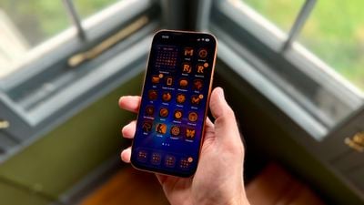 Les icônes d'applications teintées correspondent à l'iPhone 17 Cosmic Orange