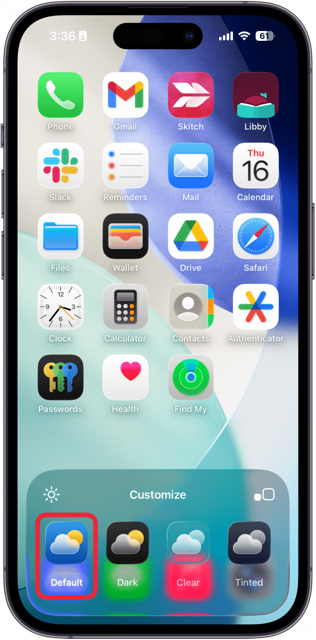 menu de personnalisation de l'écran d'accueil de l'iphone avec un cadre rouge autour du paramètre d'icône par défaut