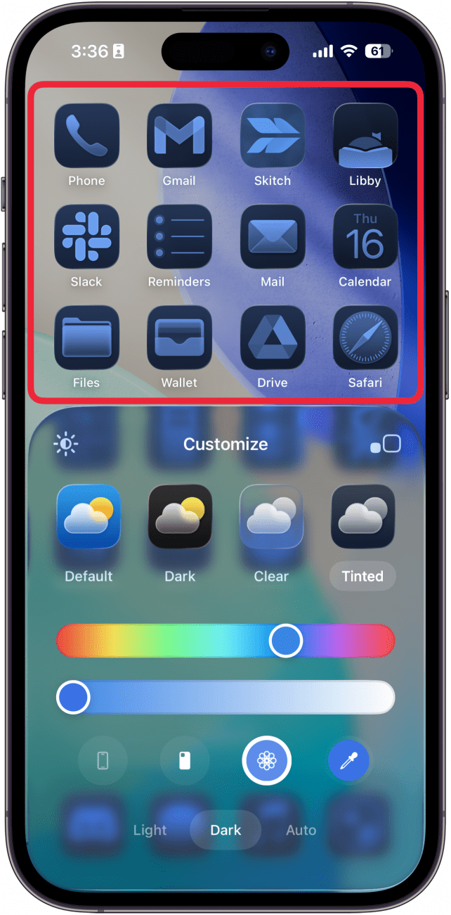 Menu de personnalisation de la teinte de l'application de l'écran d'accueil de l'iPhone avec un cadre rouge autour d'un espace vide, indiquant qu'il faut y appuyer